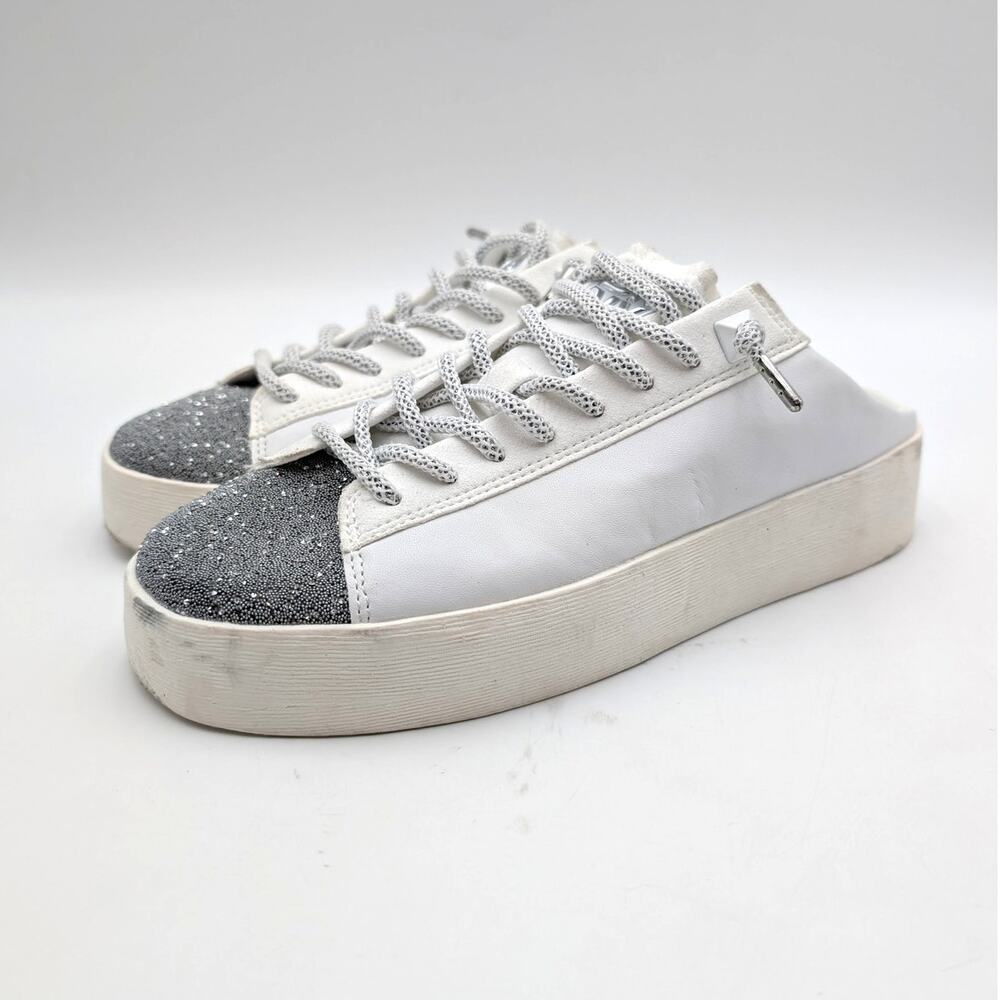 DKNY Garren Slip-On Sneaker Shoes Round Toe Women's White Size US7M EU37.5